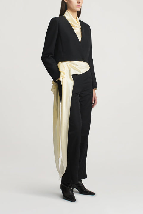 Kallmeyer Astrid Cropped Blazer – Black
