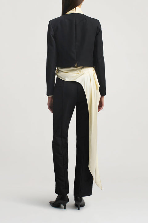 Kallmeyer Astrid Cropped Blazer – Black