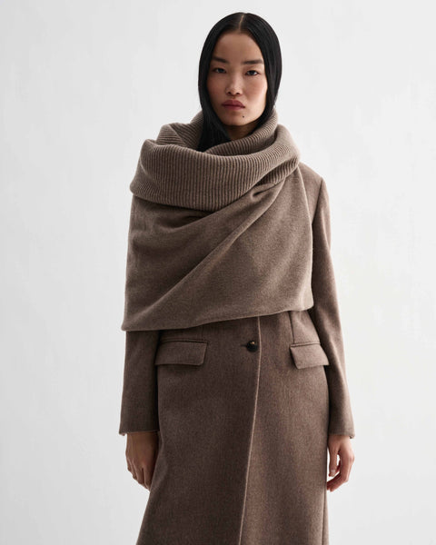 Caro Snood in Wool Cashmere, Camel, draped view