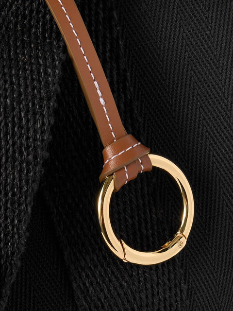 Traversee S - Black Canvas